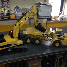 Maskiner CAT 740 Dumper