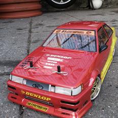 Bil Xray T3 2010 / AE86