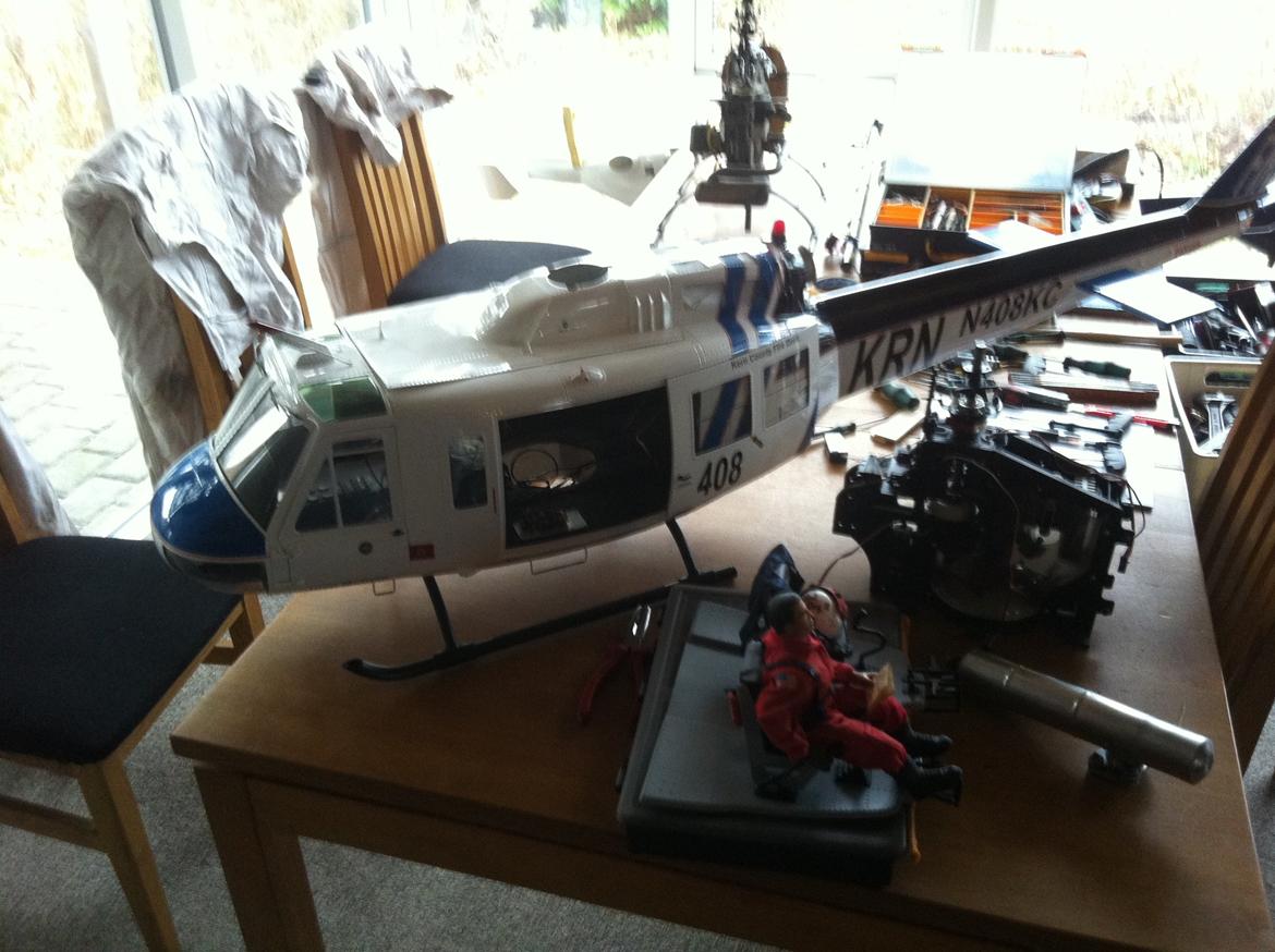 Helikopter Vario Bell 204.... Uh1 SOLGT billede 3