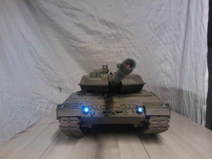 Militær Tamiya Leopard 2 A6 - lys på dyret...alt lyset er lavet med lysledere... billede 2