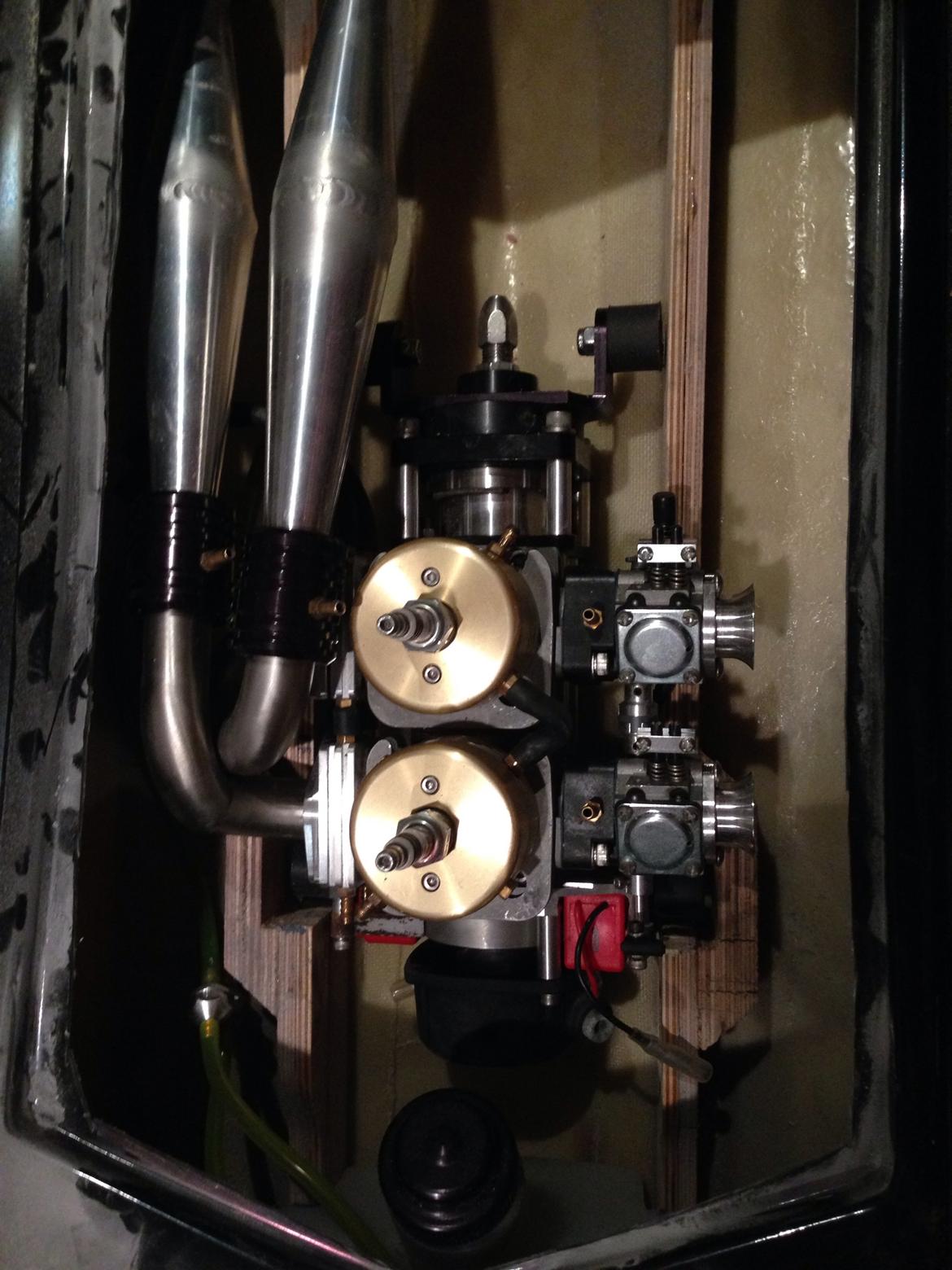 Båd Moutian hobbies viper 61" billede 10