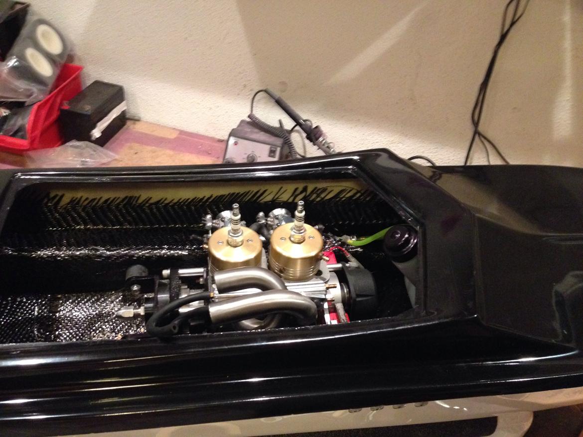 Båd Moutian hobbies viper 61" billede 12