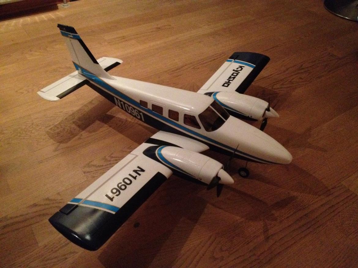 Fly PIPER PA34 VE29 Twin R.I.P - Klar til take off billede 2