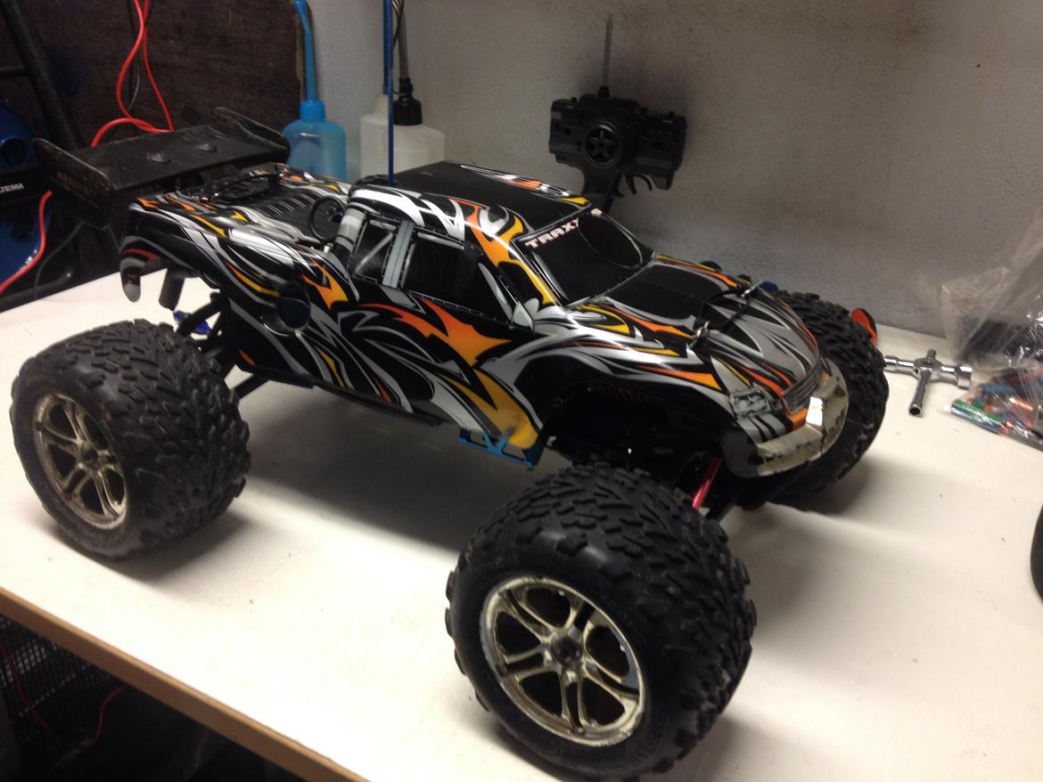 Off-Roader Traxxas Revo 3.3 billede 1