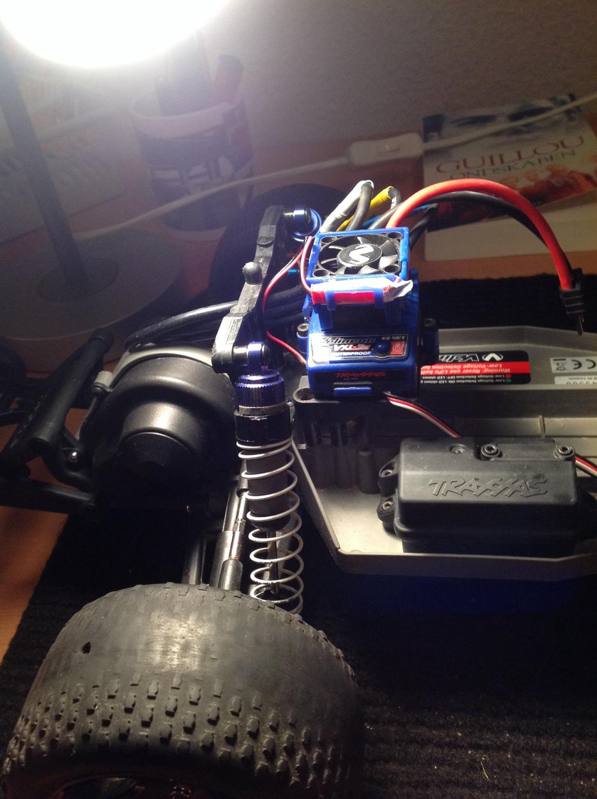 Bil Traxxas Rustler VXL billede 2