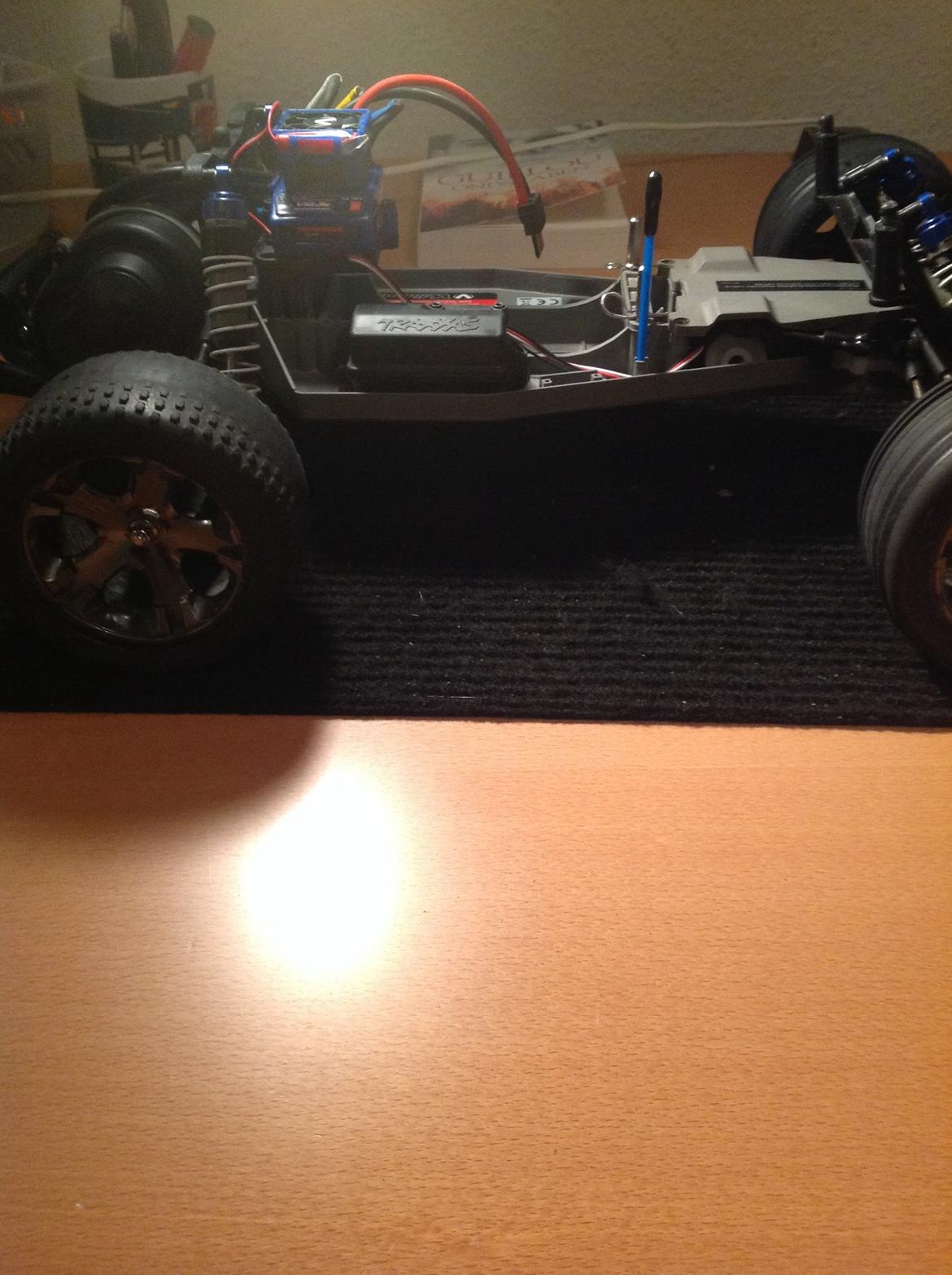 Bil Traxxas Rustler VXL billede 5