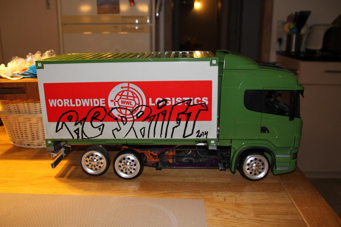 Bil Xray Drift Scania Projekt - 3. aksel er lavet som hævet boggi. billede 2