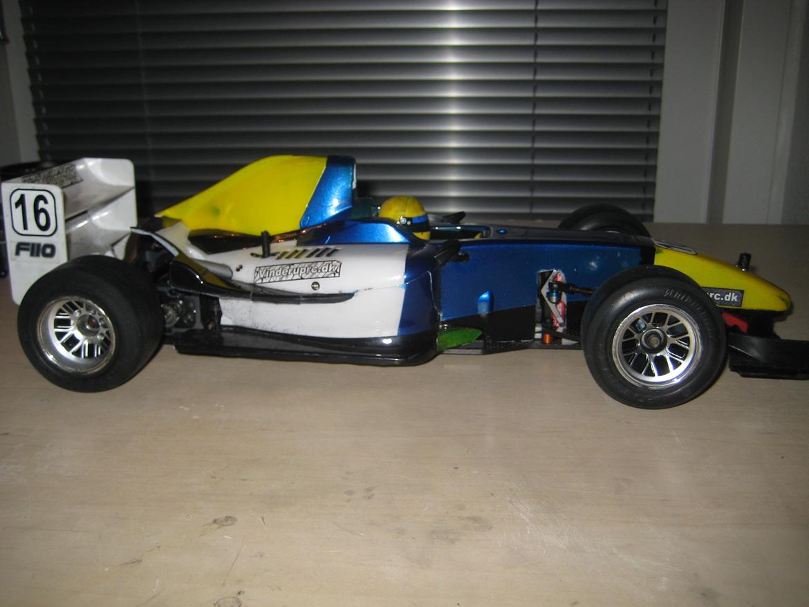 Bil Serpent F110 billede 2