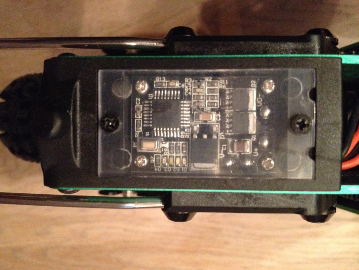 Motorcykel SkyRC SR4 1/4 Scale billede 9