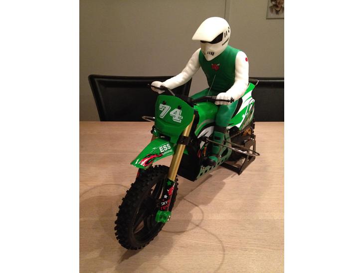 Motorcykel SkyRC SR4 1/4 Scale billede 1