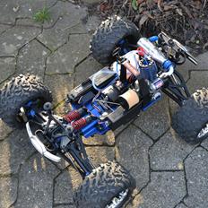 Truck Traxxas Revo 3.3