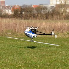 Helikopter Thunder Tiger Raptor E700