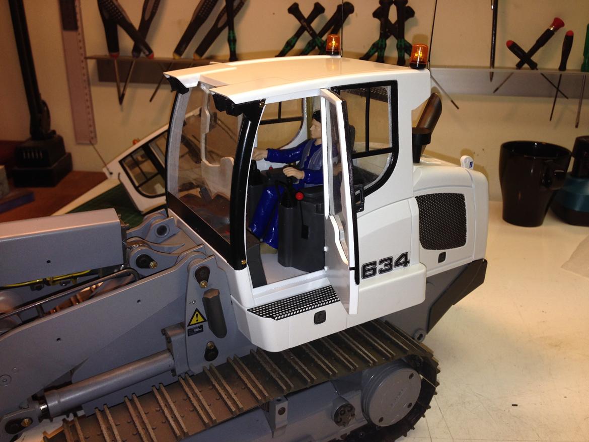 Maskiner Liebherr LR634 "SOLGT" billede 4