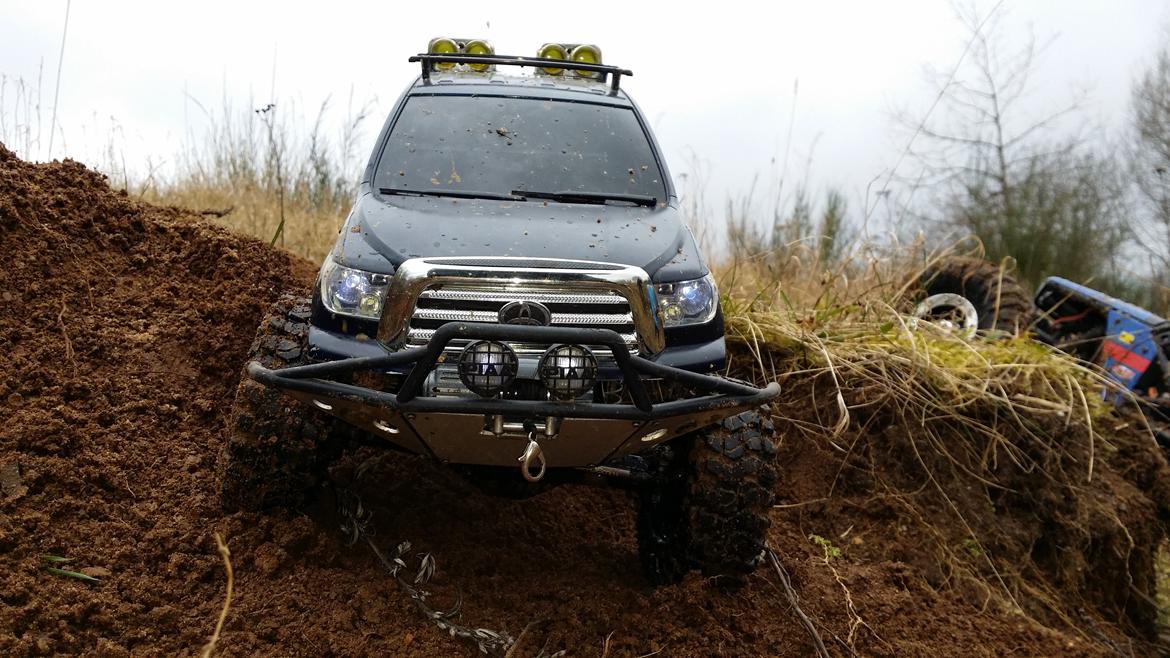 Off-Roader Axial SCX-10 billede 1