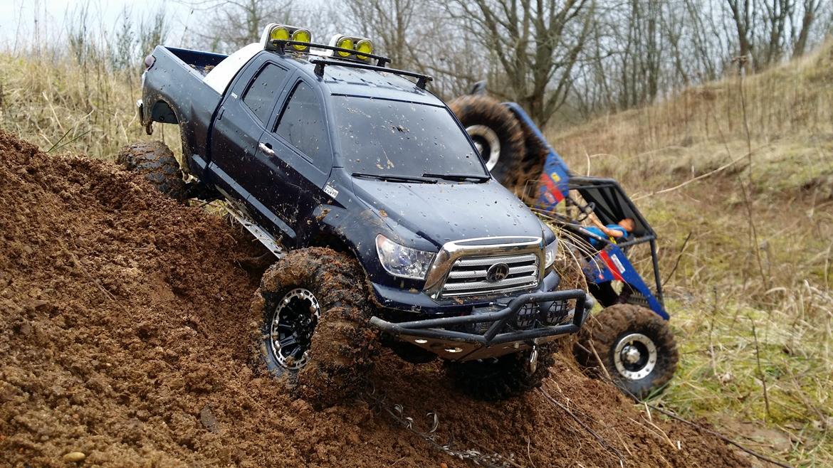 Off-Roader Axial SCX-10 billede 2