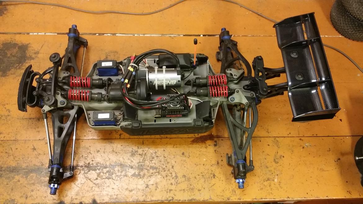 Off-Roader Traxxas E-Revo (Brushless) billede 10