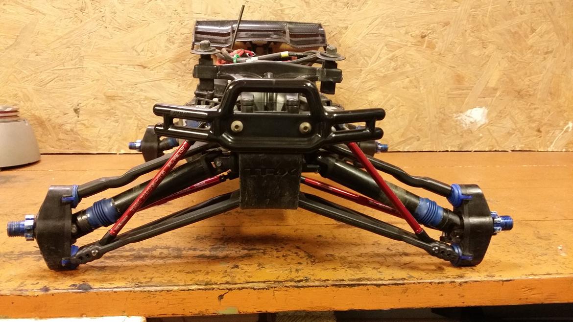 Off-Roader Traxxas E-Revo (Brushless) billede 15