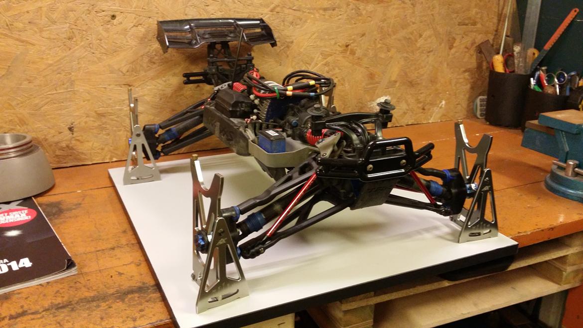 Off-Roader Traxxas E-Revo (Brushless) billede 17