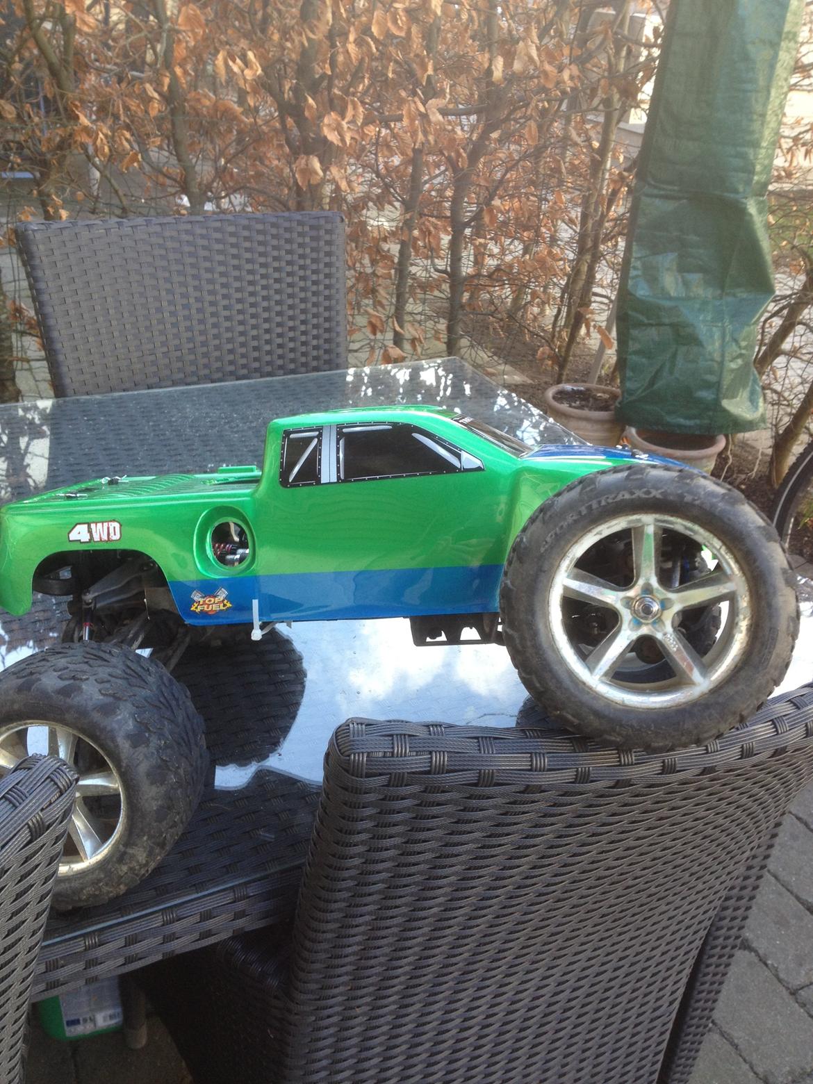 Bil Traxxas revo  billede 12