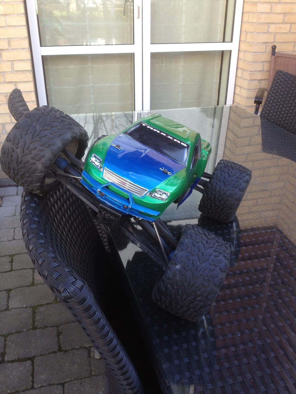 Bil Traxxas revo  billede 13