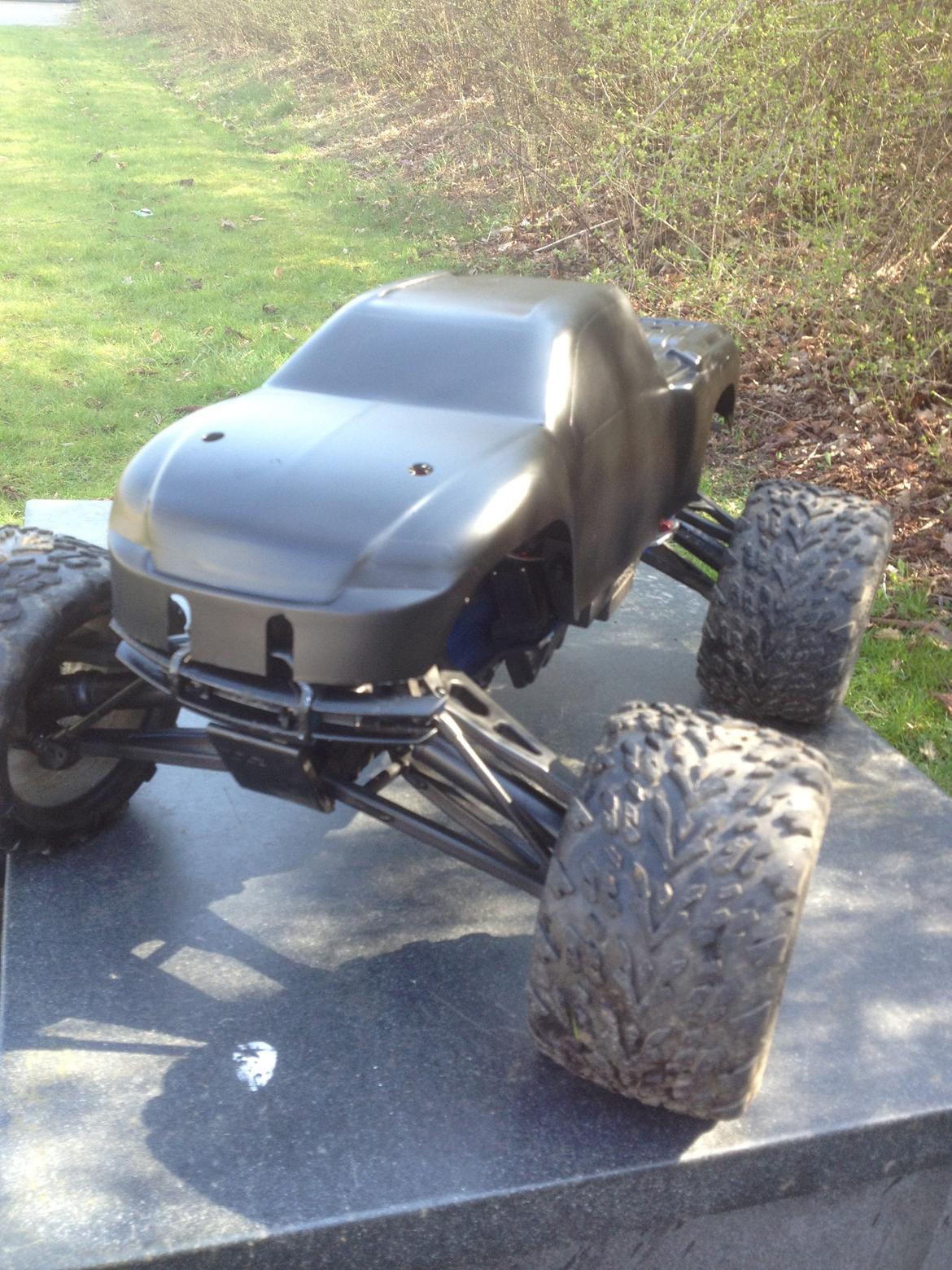 Bil Traxxas revo  billede 15