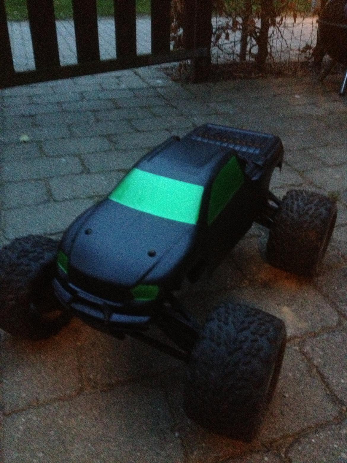 Bil Traxxas revo  billede 19