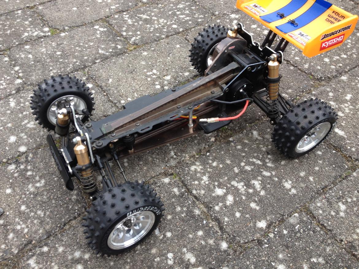 Buggy Kyosho Turbo Optima Mid billede 6