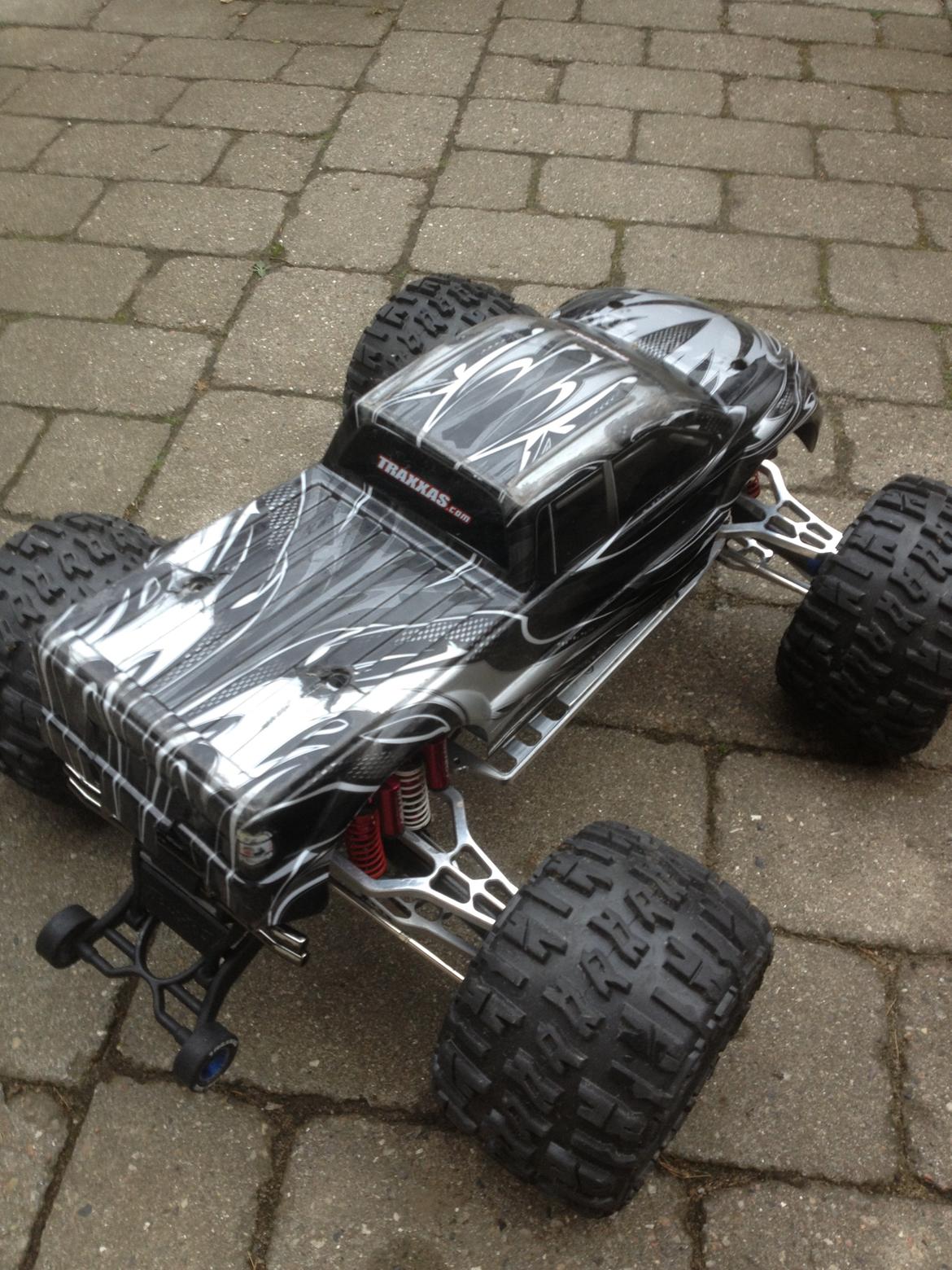 Off-Roader traxxas e-maxx billede 3