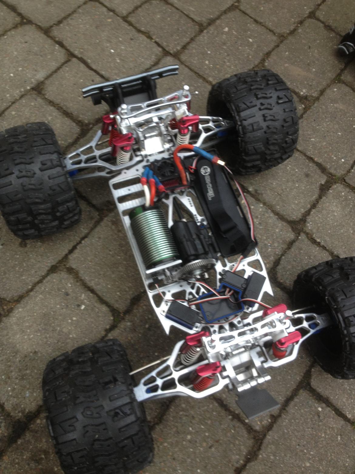 Off-Roader traxxas e-maxx billede 9