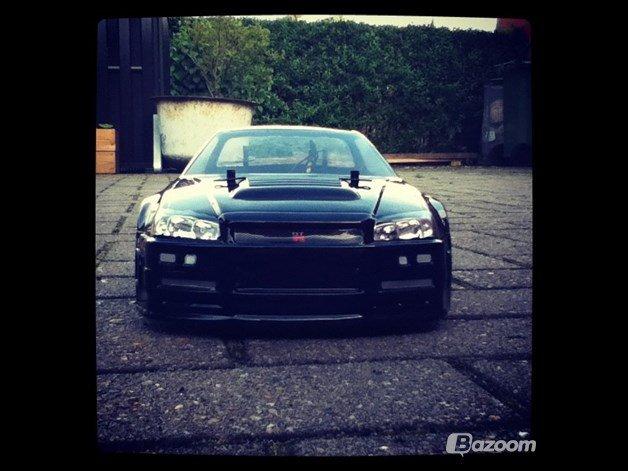 Bil Nissan Skyline R34 - Før den blev gjort helt klar og færdig for et par år siden. Det er først nu her hvor jeg har taget fat i 280ZX'eren og gjort den klar, at Skylinen er blevet helt færdig billede 13