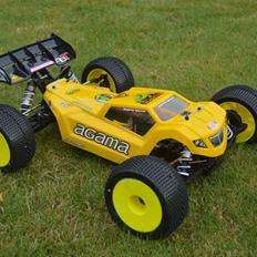 Buggy Agama A8T evo Truggy aka John Deere