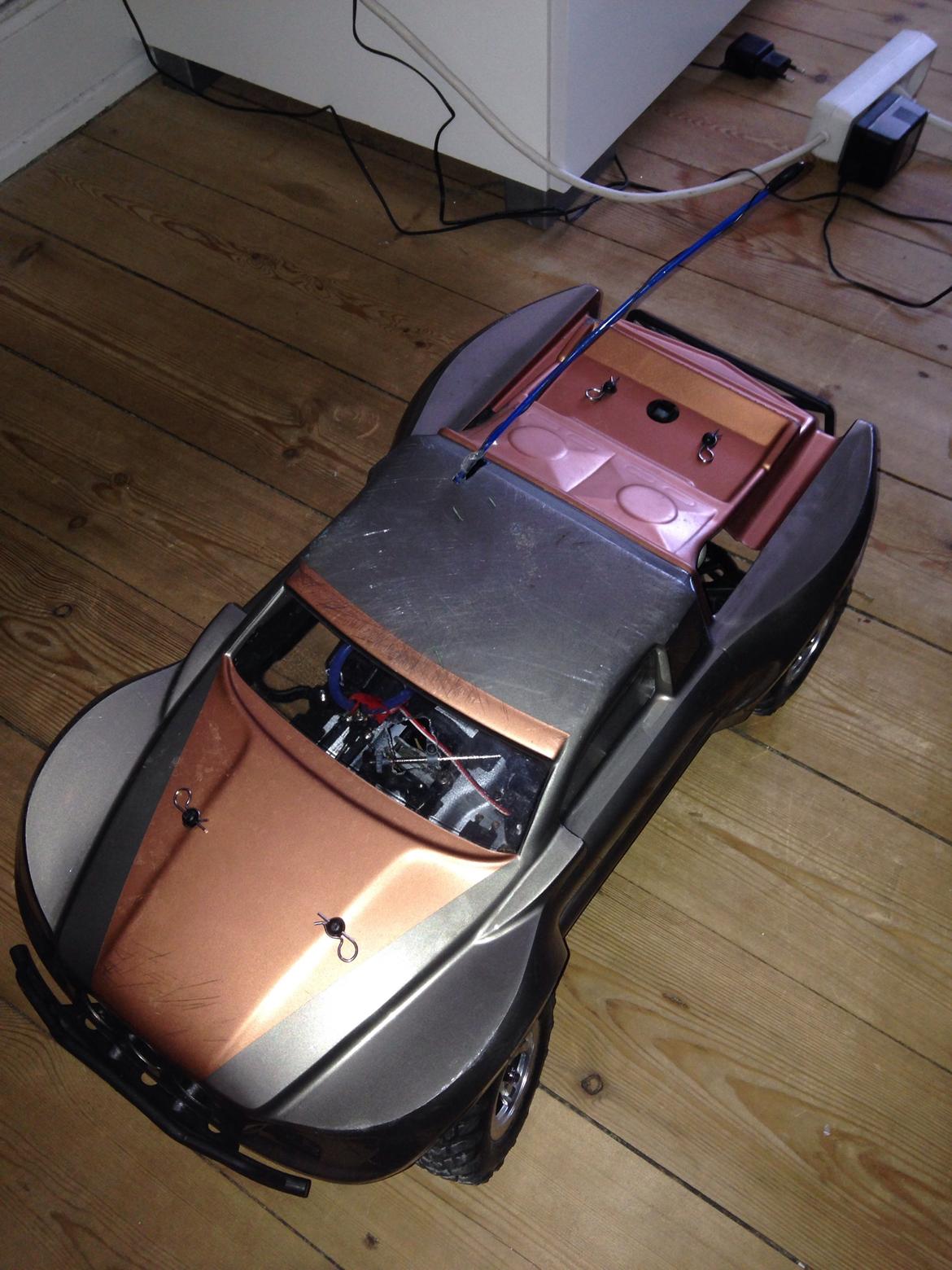 Off-Roader Traxxas slayer 4x4 3.3 nitro billede 2