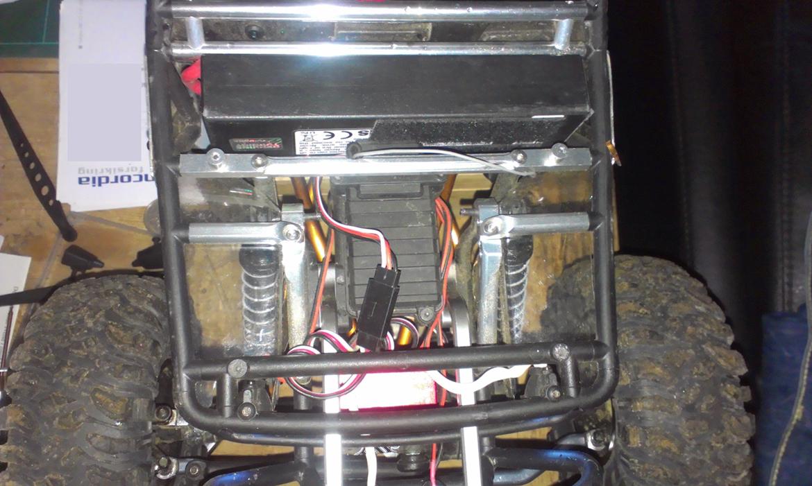 Off-Roader Axial Wraith kit "Crawleren"  - Batteriet er flyttet op foran. billede 10