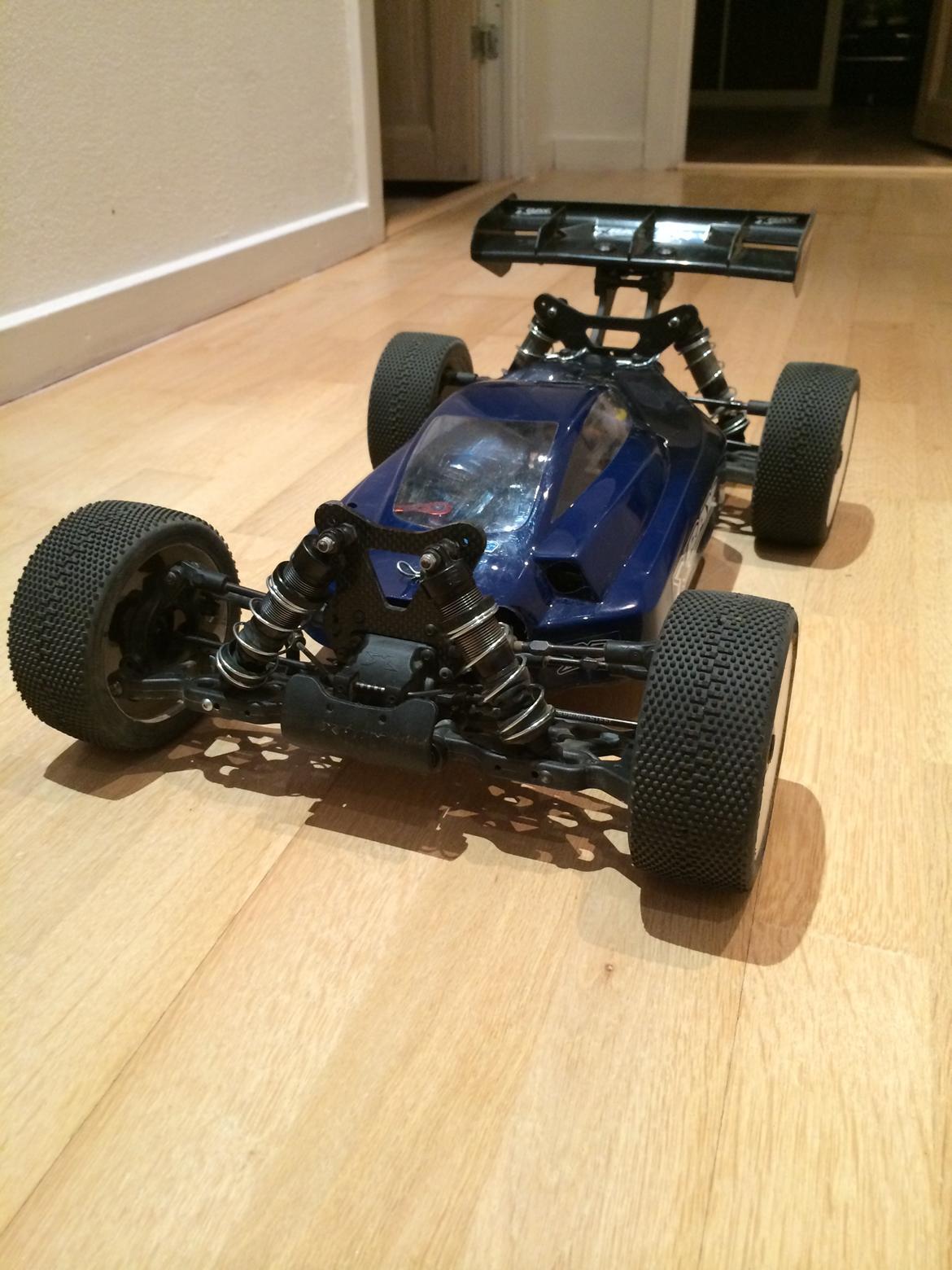 Buggy Xray XB9E billede 1