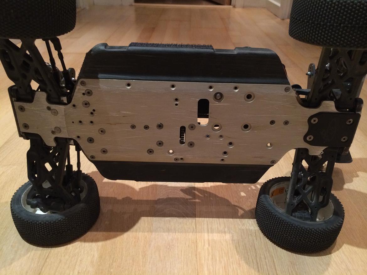 Buggy Xray XB9E billede 7