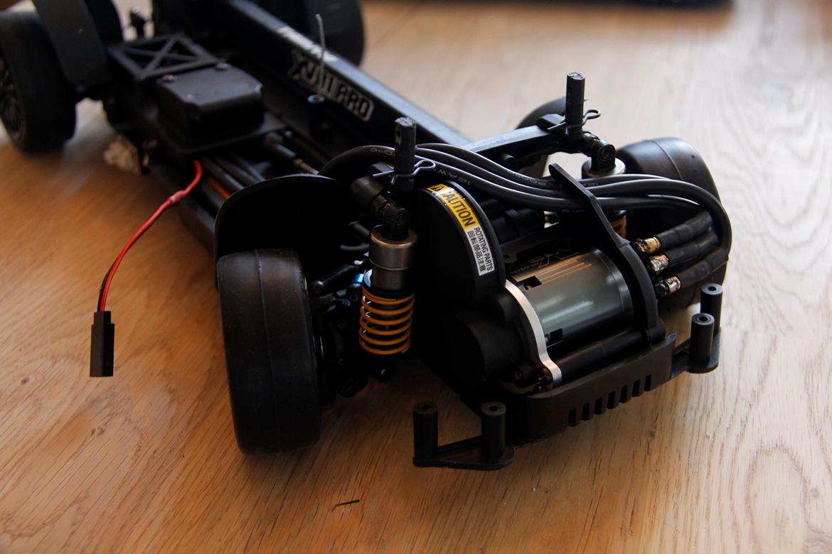 Bil Tamiya XV-01 - Ensfarvet ledninger til motor, Fungere fint når man indstiller ESC til fjernbetjeningen, så man ikke skal bytte om på ledningerne billede 26