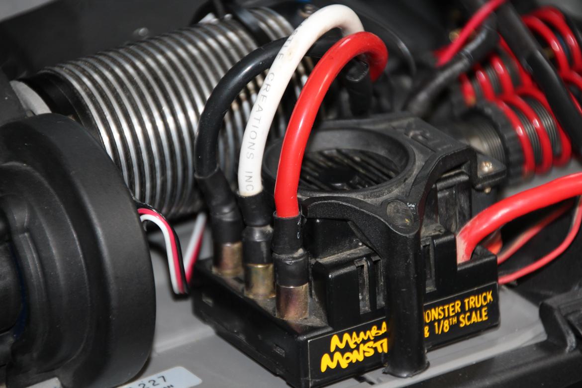 Off-Roader Traxxas E-revo Brushless - Mamba Monster billede 15