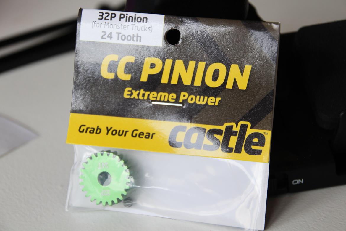 Off-Roader Traxxas E-revo Brushless - Castle 32P 24T piniongear for ekstreme hastigheder billede 16