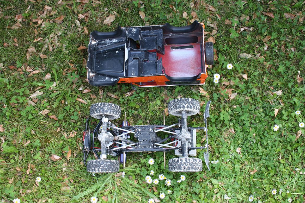 Off-Roader Axial SCX10 - Defender 90 [Ophugget] - Juni 2014 billede 15