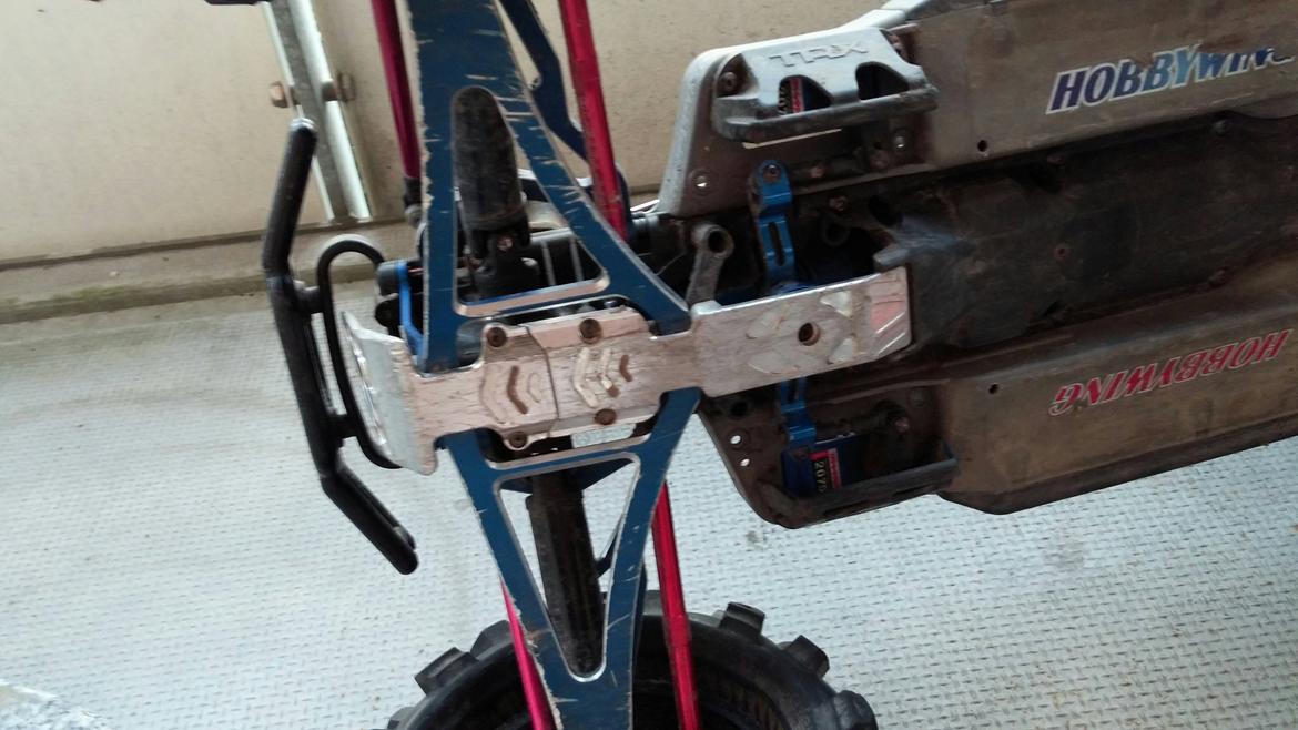 Buggy Traxxas E-Revo Brushless billede 8
