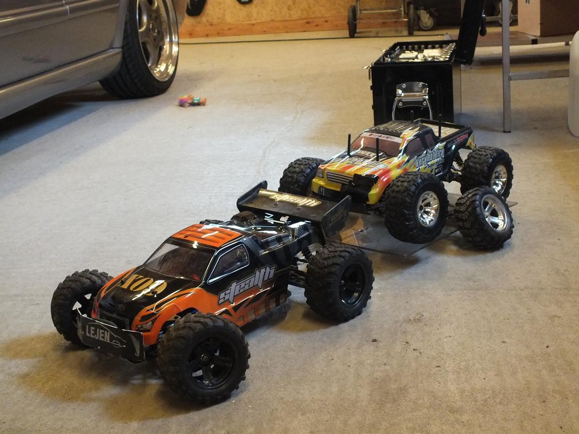 Off-Roader Stealth X09 Truggy Brushless 2.4GHz billede 1