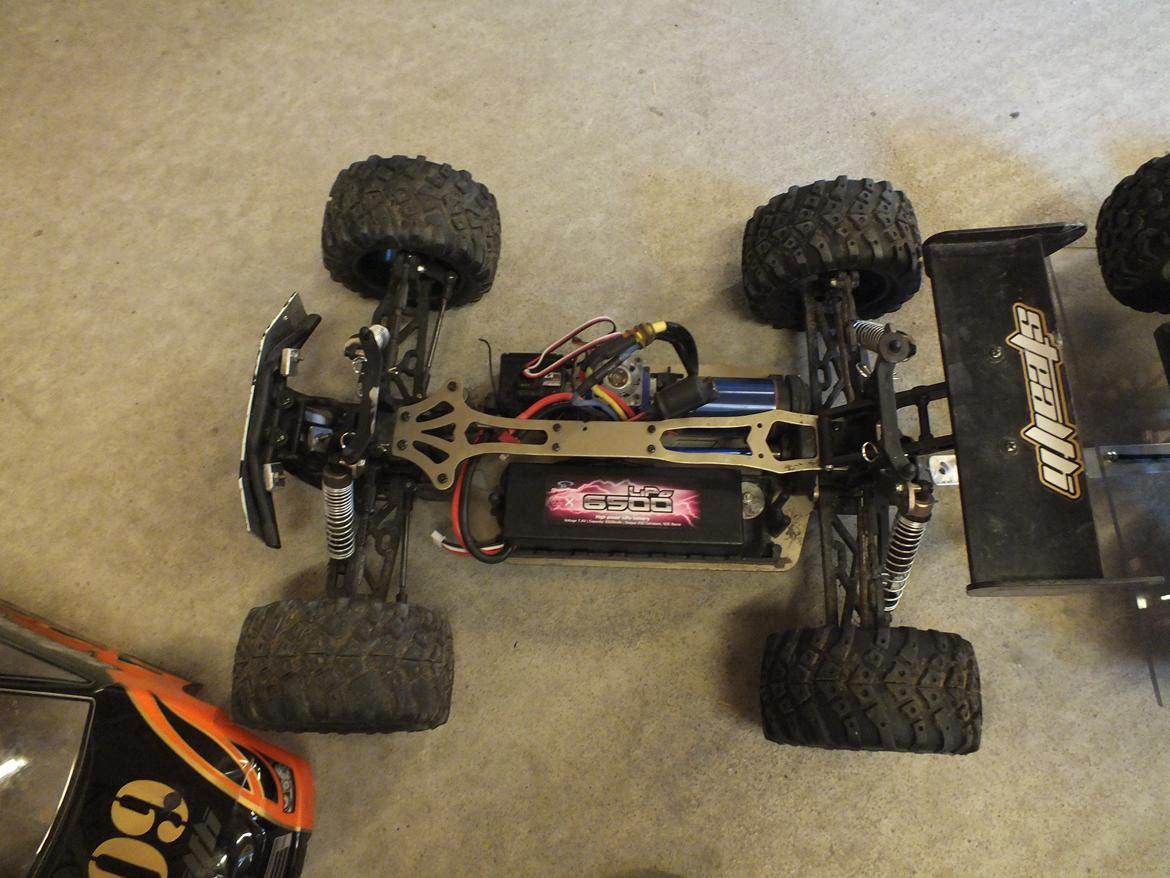 Off-Roader Stealth X09 Truggy Brushless 2.4GHz billede 12