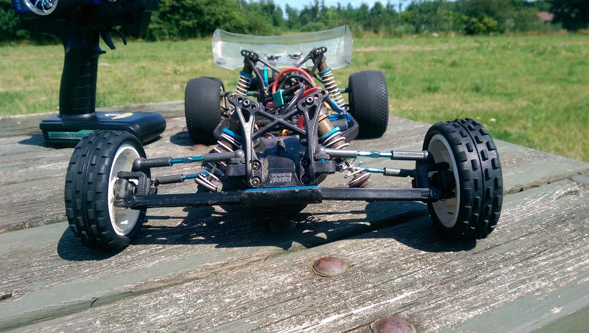 Buggy Tamiya TRF 201 billede 4
