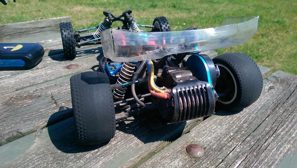 Buggy Tamiya TRF 201 billede 6
