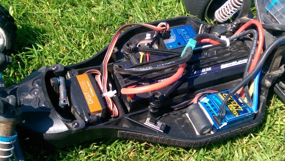 Buggy Tamiya TRF 201 billede 14