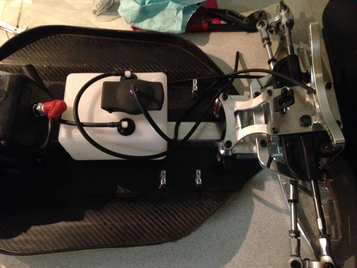 Bil leopard 2014 Milligan trim - tank er rykket frem for bedre vægt fordeling i bilen  billede 17