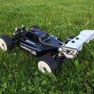 Buggy Mugen MBX 7 eco