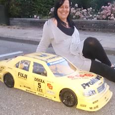 Bil fg on road mercer