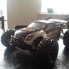 Off-Roader Stealth X09 Truggy Brushless
