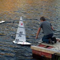 Båd RC Laser 1/4 Seilbåt